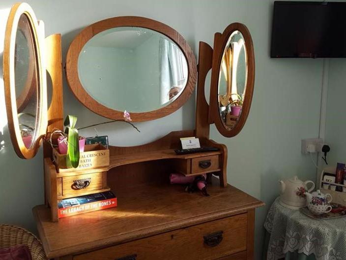 White Guest House Bath Kamer foto