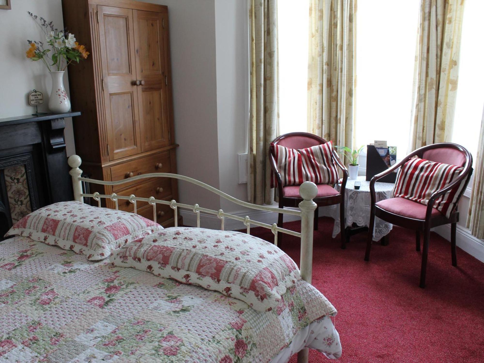 White Guest House Bath Kamer foto