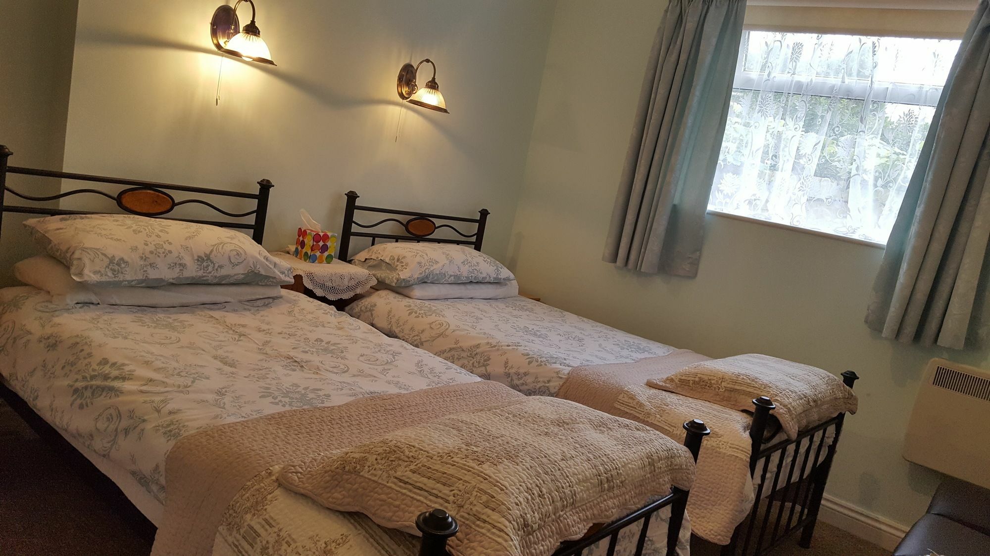 White Guest House Bath Buitenkant foto