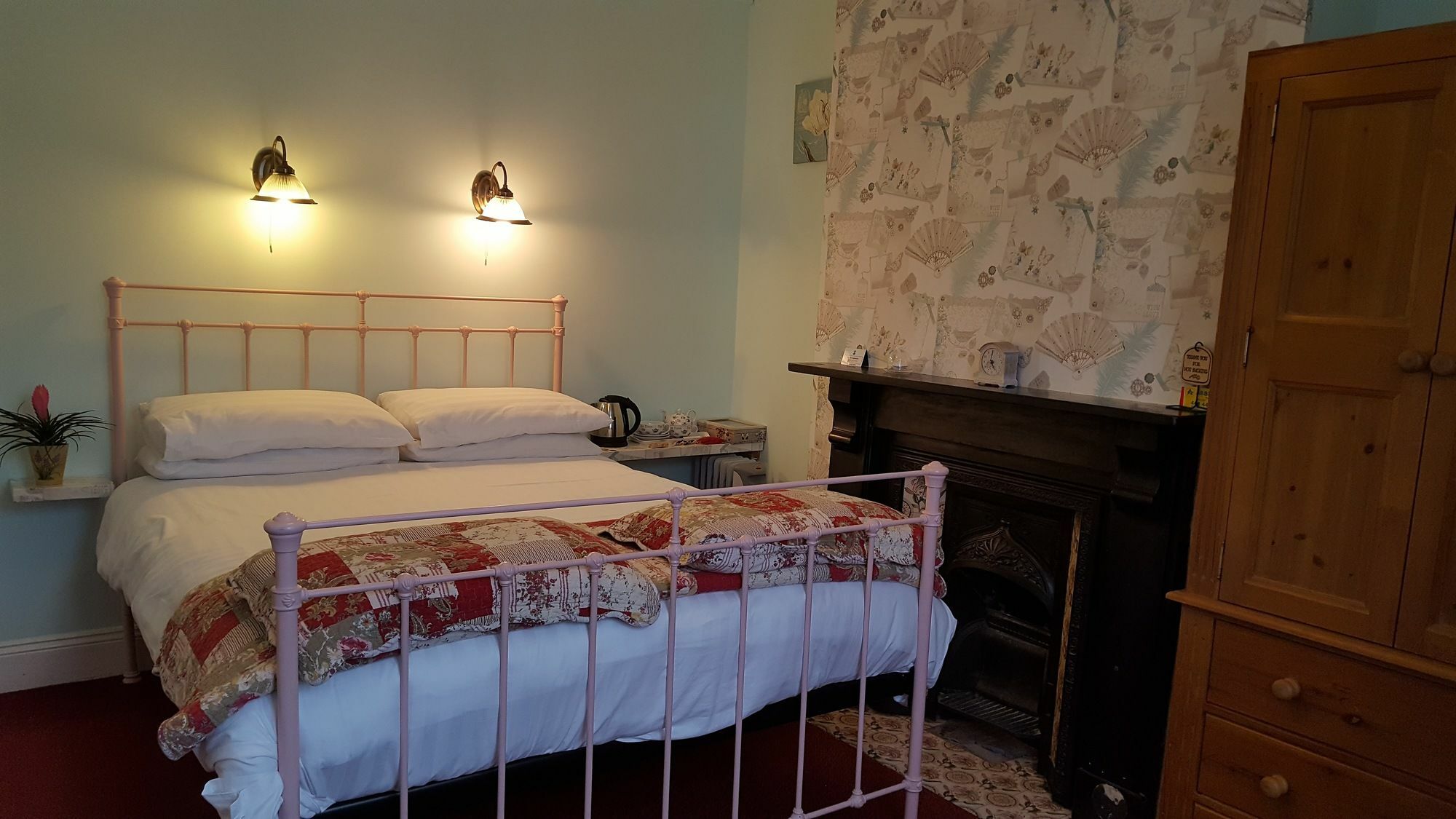 White Guest House Bath Buitenkant foto